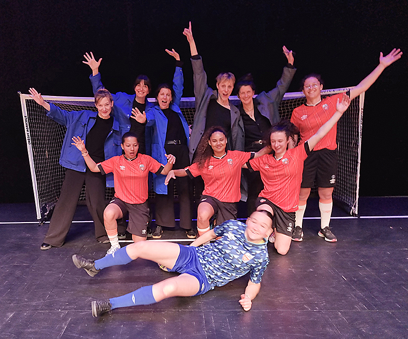 Football et théâtre : Nos joueuses se mettent en scène à L'Escale de Lorient ! 